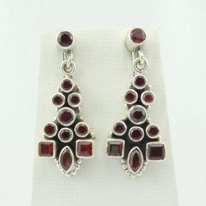 Lovely Vintage Garnet and Sterling Silver Dangle Earrings FREE SHIPPING #GARNET-ERG15