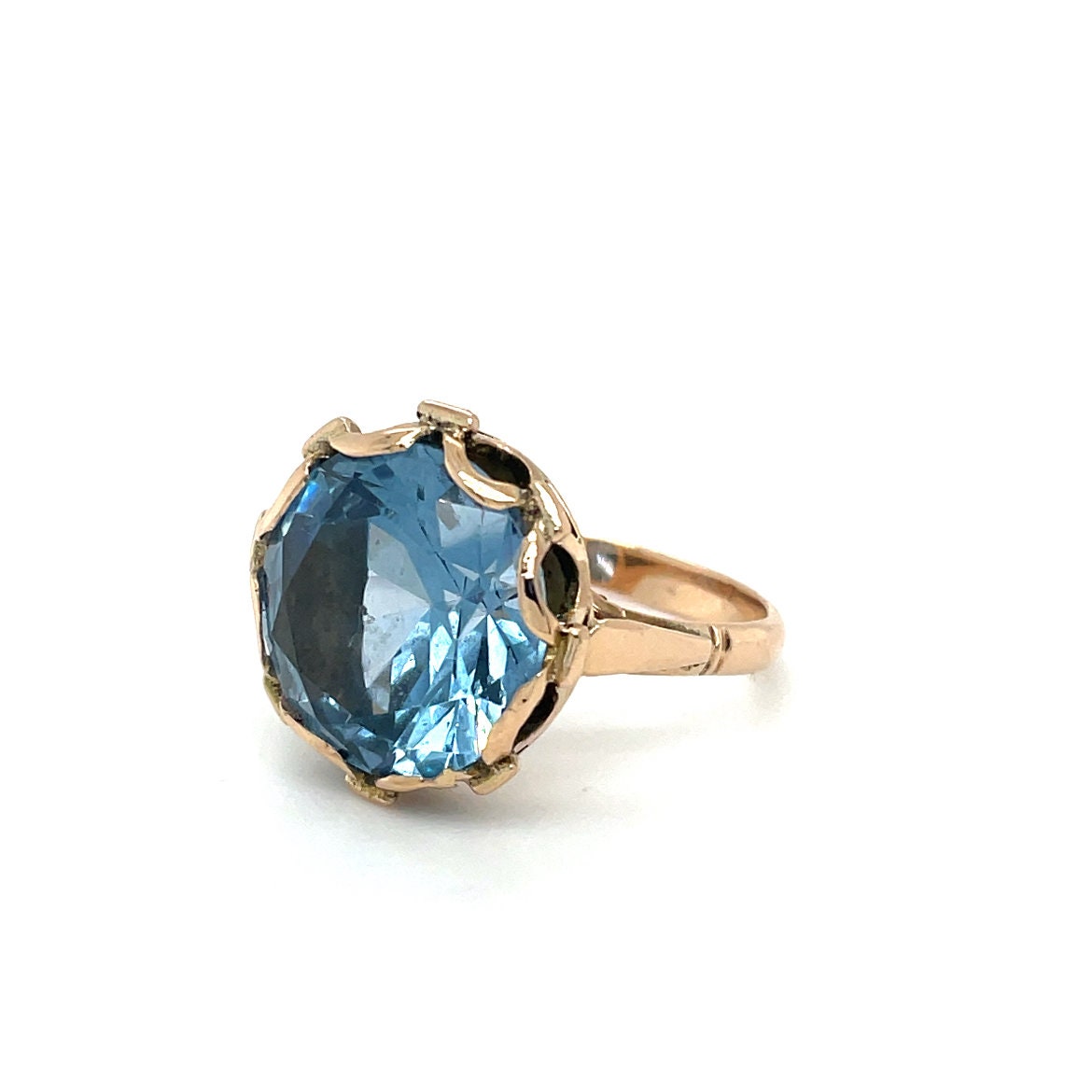 &*&様 BlueTopaz　goldring　Priceless Blue Topaz & Diamond Cocktail Ring in 14k Yellow Gold