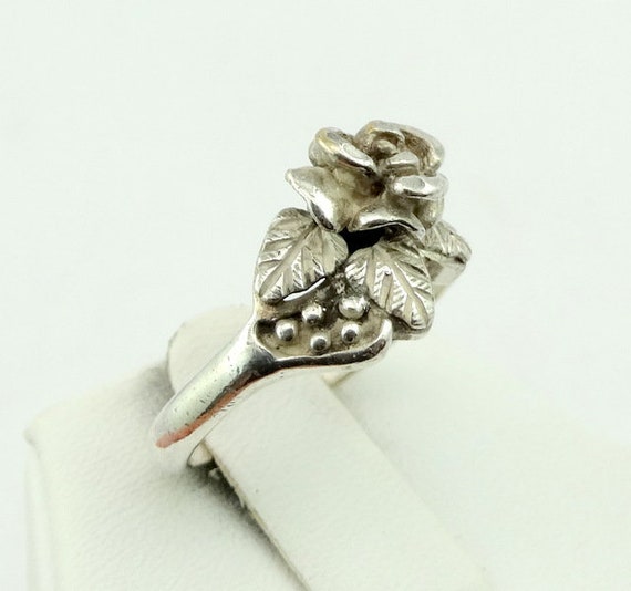 Vintage Hand Made Sterling Silver Rose with Leave… - image 3