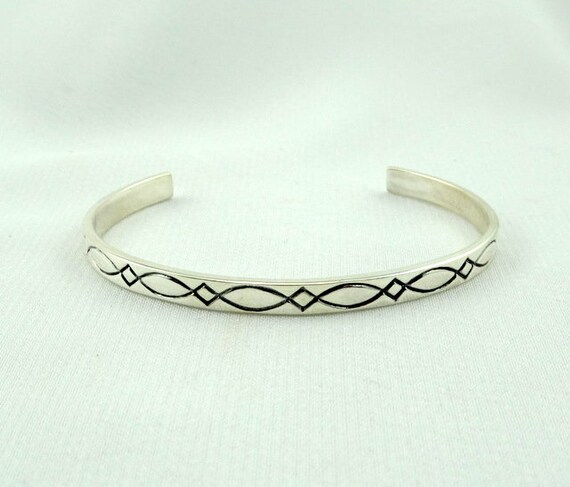 Vintage Repeating Pattern Solid Sterling Silver C… - image 4