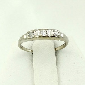 Simple Vintage 14K White Gold 3 Diamond Ring Size 5 3/4 FREE SHIPPING! #3DMD14K-GR6