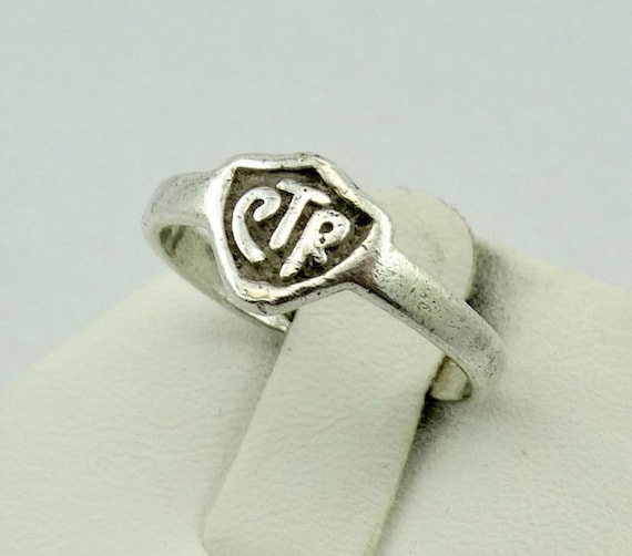 Vintage Pre-Owned Sterling Silver CTR Shield Ring… - image 2