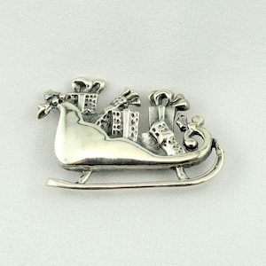 Vintage Santa's Sleigh Full Of Presents Sterling Silver Christmas Brooch FREE SHIPPING! #SLEIGH-BR10