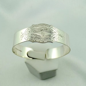 Zierlich graviertes Vintage Sterling Silber Manschettenarmband mit ausgefallenen &quot;G&quot; Initial kostenloser Versand!  #G-CF12