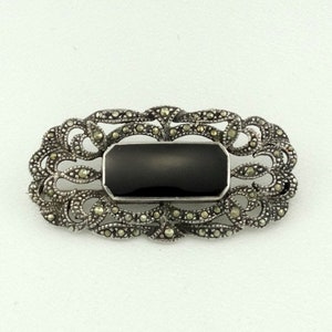 Lovely 1930&#39;s Art Deco Sterling Silver Brooch With Onyx and Marcasites. FREE SHIPPING! #ART-BR2