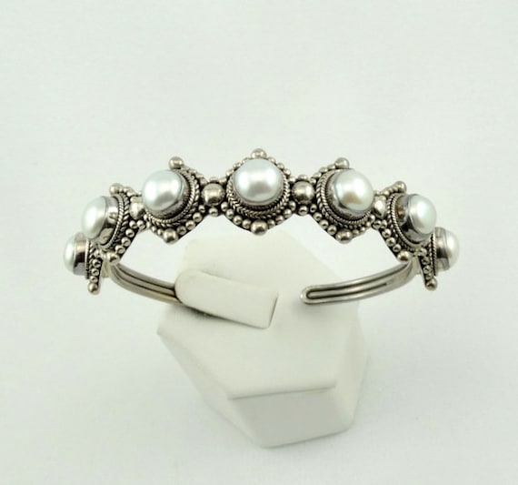 Incredible Cats Vintage Southwestern Sterling Silver Bracelet Cuff Incredible Cats Vintage Southwestern Sterling Silver Bracelet Cuff