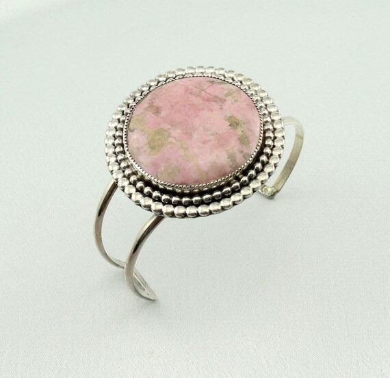 Substantial Vintage Pink Rhodonite Cabochon in a … - image 3