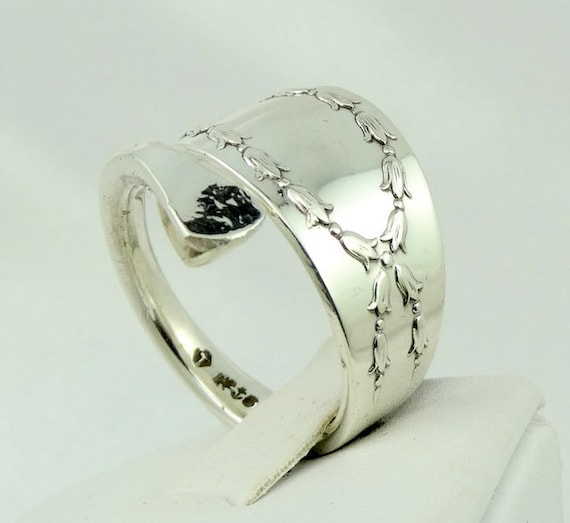 Beautiful Cascading Tulip Pattern Real Vintage Ha… - image 5