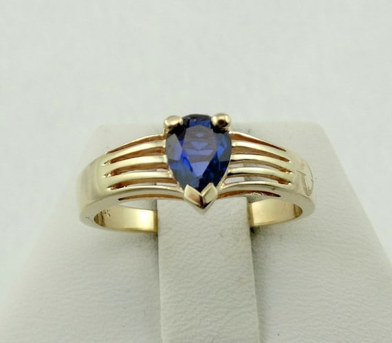 Stunning 14K Yellow Gold and Royal Blue Sapphire … - image 1