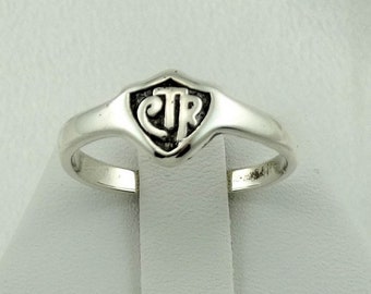 vintage CTR Solid Sterling Silver Signet Ring.  Livraison GRATUITE! Taille adulte 8 1/2! #8 1/2L3-L3