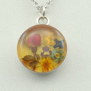 Vintage Real Flowers In Epoxy Sterling Silver Pendant. FREE SHIPPING and 18&quot; Sterling Silver Chain! #FLOWERS-SPC7