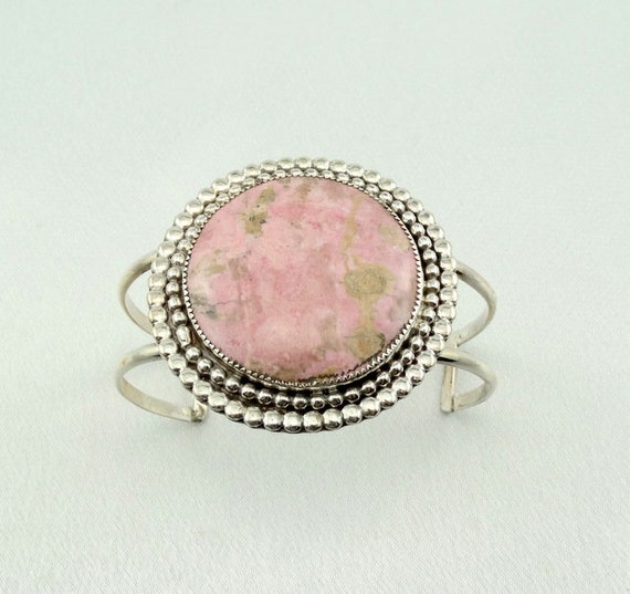 Substantial Vintage Pink Rhodonite Cabochon in a … - image 1