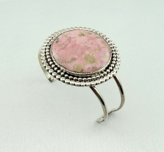 Substantial Vintage Pink Rhodonite Cabochon in a … - image 2