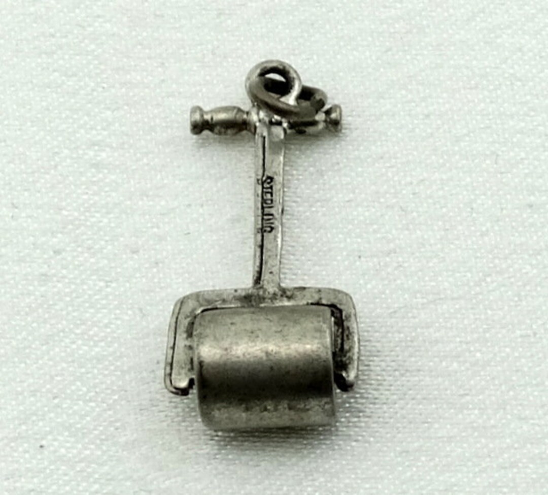 Charme Bracelet Vintage En Argent 925 - Motif Tondeuse à Gazon (Lawn Roller) - Poids 3,2 G