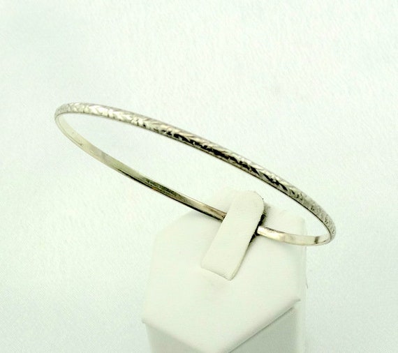 Beautiful Vintage Thin Solid Sterling Silver Flor… - image 1