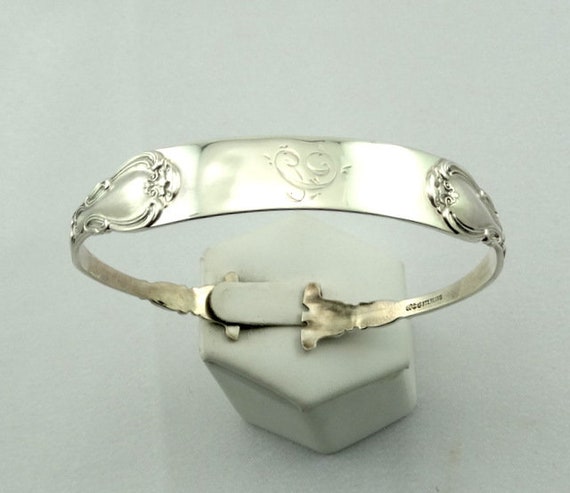 Lightweight Unique Engraved "C" Initial Vintage S… - image 1