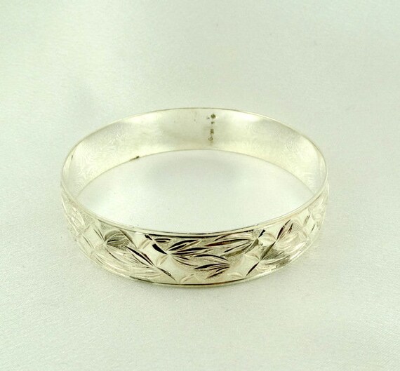 Repeating Leaf Pattern Bangle Bracelet In Solid S… - image 4