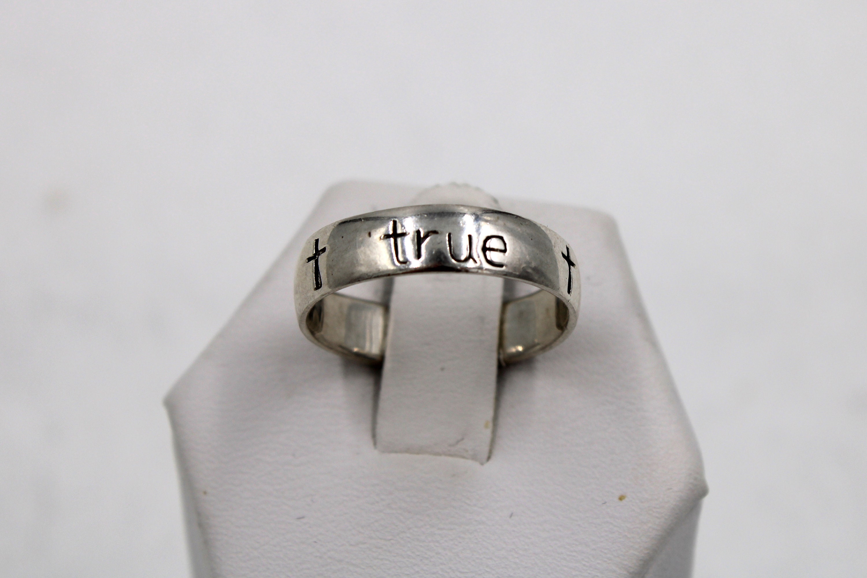 Coastal Jewelry Women's 'True Love Waits' Cursive Script Stainless Steel  Ring