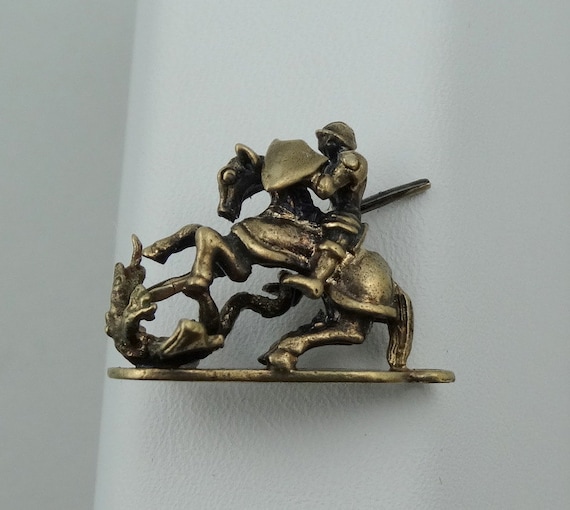 Rare Vintage Saint George Versus The Dragon Penda… - image 1