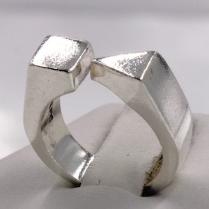 Einfache Vintage Sterling Silber Quadrat und Dreieck Ring Größe 5 3/4 KOSTENLOSER VERSAND! #SQRCR-SR4