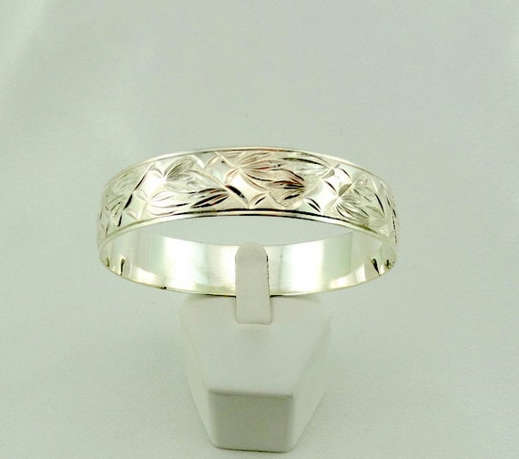 Repeating Leaf Pattern Bangle Bracelet In Solid S… - image 1