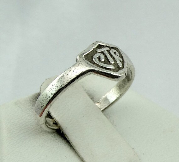 Vintage Pre-Owned Sterling Silver CTR Shield Ring… - image 4
