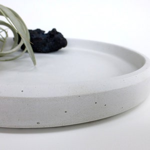 Round Concrete Tray