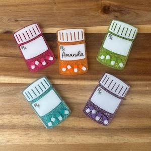Pill Glitter Bottle Badge Reel, Pharmacist Badge Reel, Pharmacy Badge Reel, Nurse Badge Reel, Retractable ID Badge Holder, ID Holder, Pharm