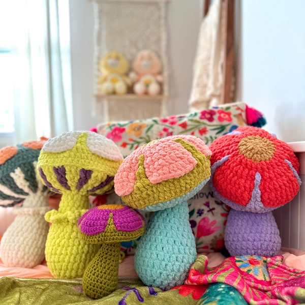 The Bloom Shroom Crochet Pattern | Mushie Pattern | Mushroom Pattern | Pillow | Daisy Pillow | Flower Power | Groovy | Video Guide