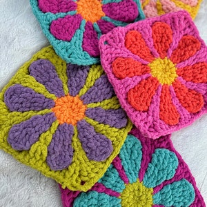 Summer of Love Square Crochet Pattern Crochet Pattern Groovy Blanket Yarn Crochet Retro Daisy Motif image 2