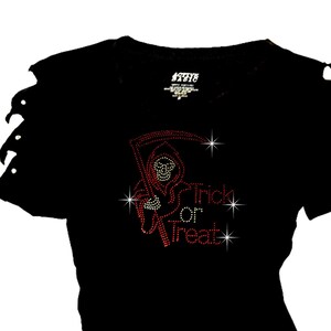 T-shirt d&#39;Halloween à strass La Faucheuse : motif déchiré