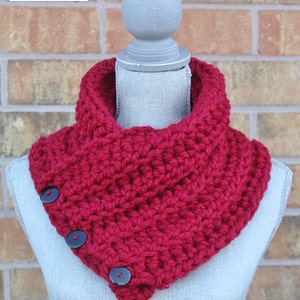 The 'Wanda' Cowl, Chunky Crochet Winter cowl, Red