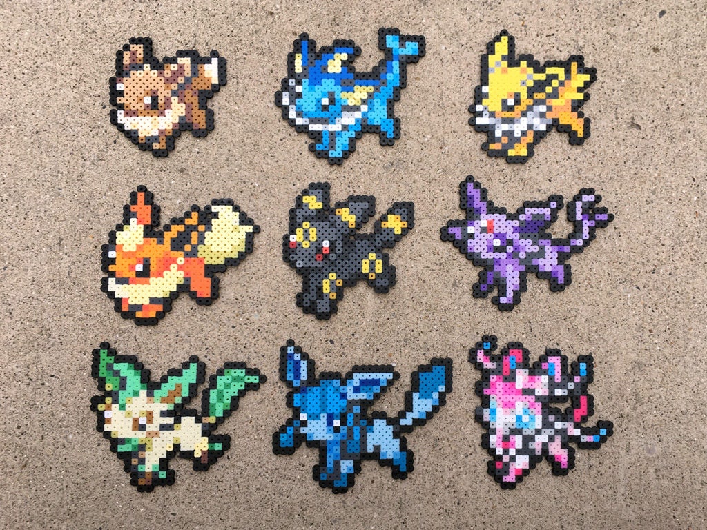 Poké Ball, mudkip, pixelation, Charizard, eevee, Pokémon Sun and