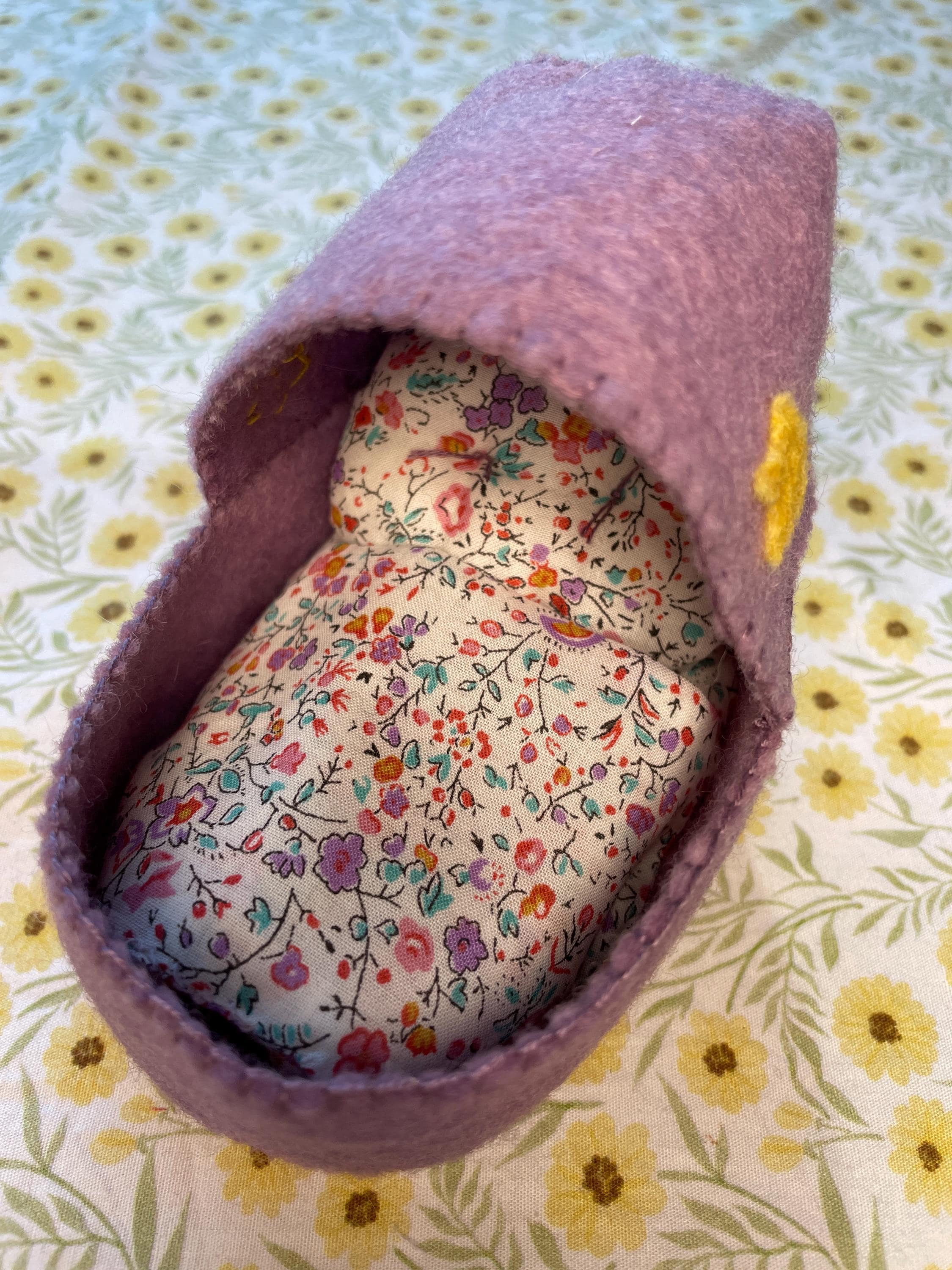 Whisper Cradle Felt Sewing Pattern + Tutorial | Mini Doll DIY | Free ...