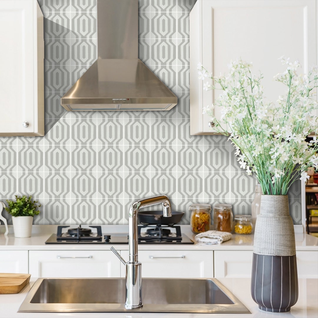 Quadrostyle Kitchen and Bathroom Splashback: Modern Design & Durability