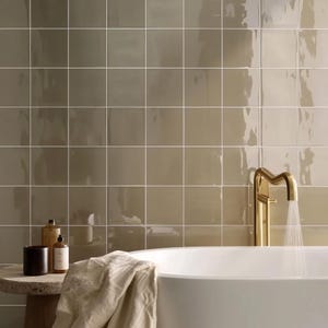 Quadrostyle Wabi-Sabi Zellige tile stickers in Greige – glossy artisanal tiles for a modern kitchen wall – subtle shading, soft variations