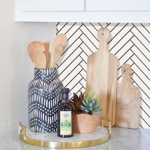 Quadrostyle Kitchen and Bathroom Splashback - Removable Vinyl Wallpaper - Herringbone tile sticker Off White - Peel & Stick