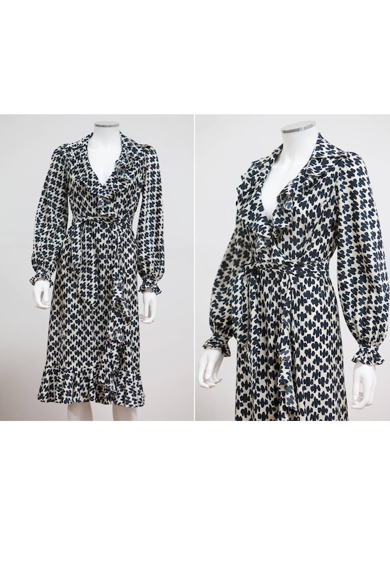 1970's Long Sleeve Wrap Dress • Size Small Wrap Dr