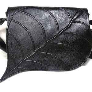 Crossbody bag, leaf bag, black bag, vegan bag, black leaf purse, shoulder bag, everyday bag, faux leather bag, gift for her, black purse, image 8