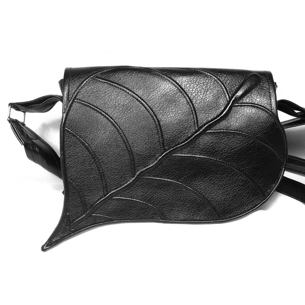 Crossbody bag, leaf bag, black bag, vegan bag, black leaf purse, shoulder bag, everyday bag, faux leather bag, gift for her, black purse,