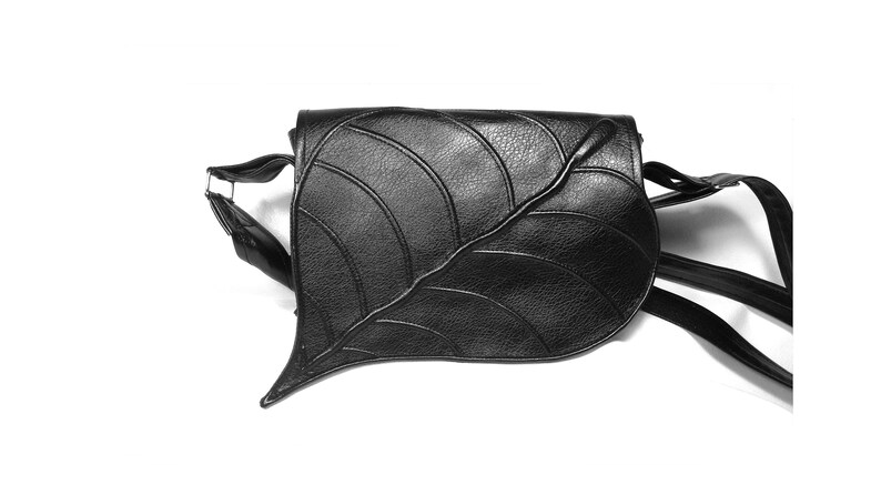 Crossbody bag, leaf bag, black bag, vegan bag, black leaf purse, shoulder bag, everyday bag, faux leather bag, gift for her, black purse, image 1