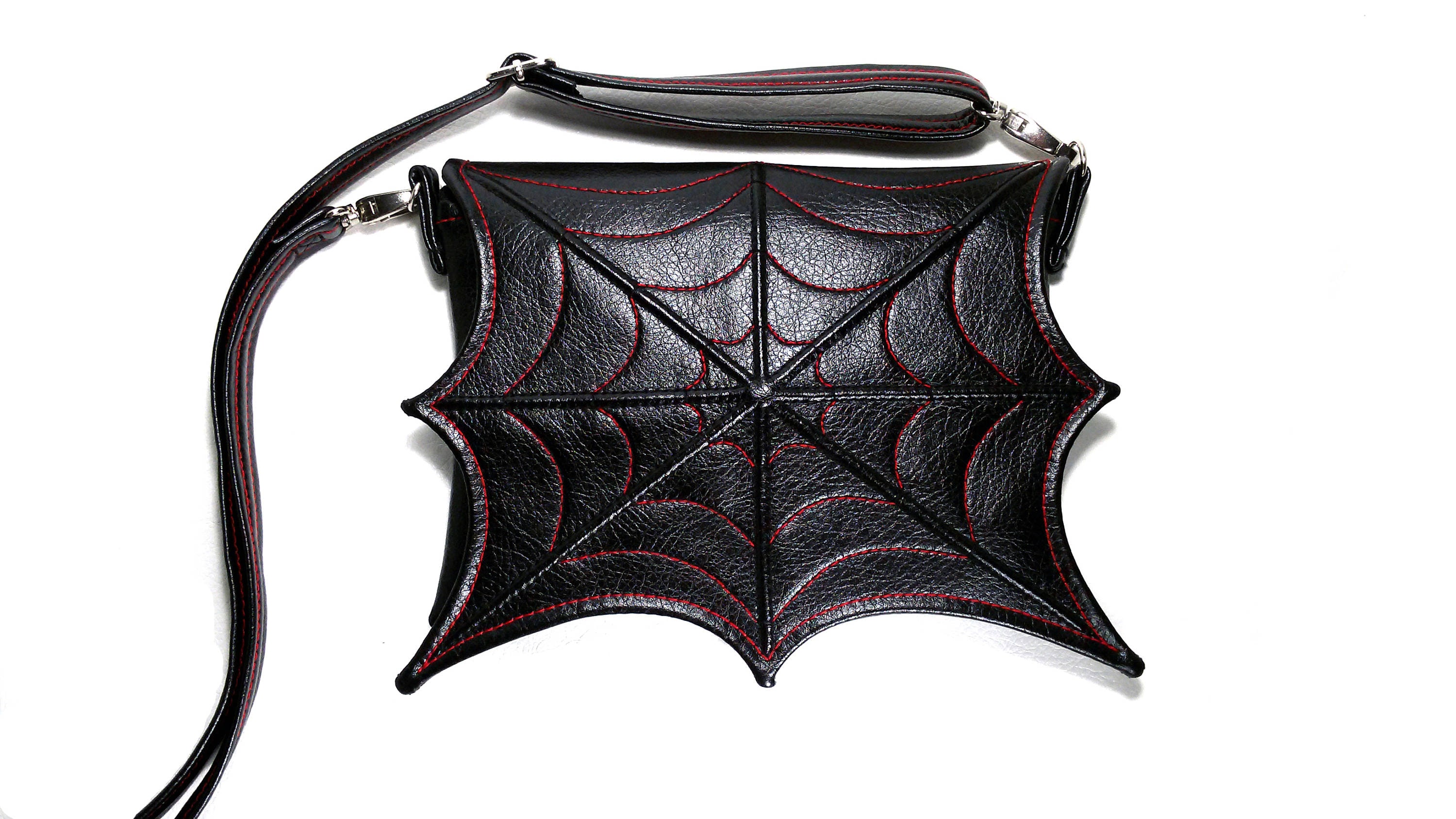 Spiderweb Shoulder Bag - Grey – Feature