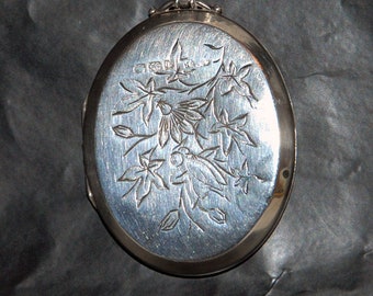 Vintage Victorian 1882 Sterling Silver Locket -- Free US Shipping!