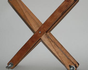 1930s era Wooden Criss Cross Tennis Racquet Press -- Free US Shipping!