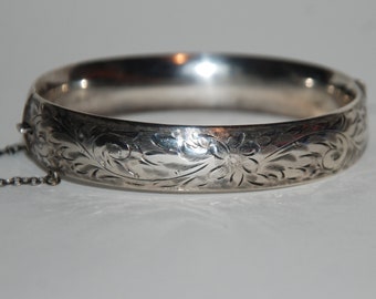 Vintage 1940s-'50s Sterling Silver Bangle Bracelet -- Free USA Shipping!