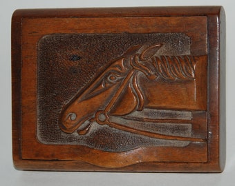 1930s-'50s Pocket Size Wood Box with Hand Carved Horse Head in High Relief -- Free US Shipping!