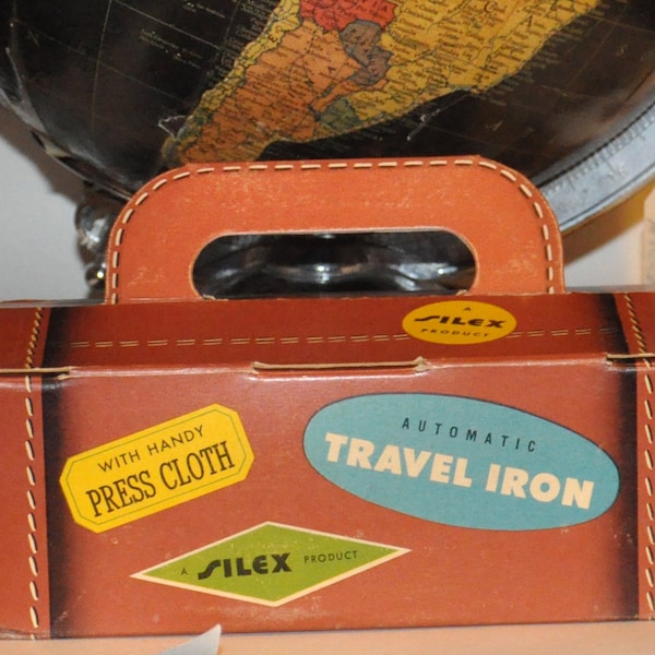 Genuine Vintage 1950s-'60s Silex Travel Iron with original box -- Free US Shipping