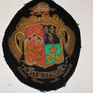 Vintage Ridley College Blazer Crest and Buttons St. Catharines Ont. Free US Shipping image 3