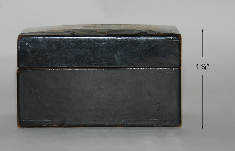 Vintage Victorian Lacquer Papier Mach\u00e9 Souvenir Tunbridge Wells Toad Rock Box- Free USA Shipping!