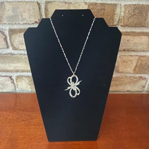 Vintage 1980&#39;s bow brooch converted to pendant necklace